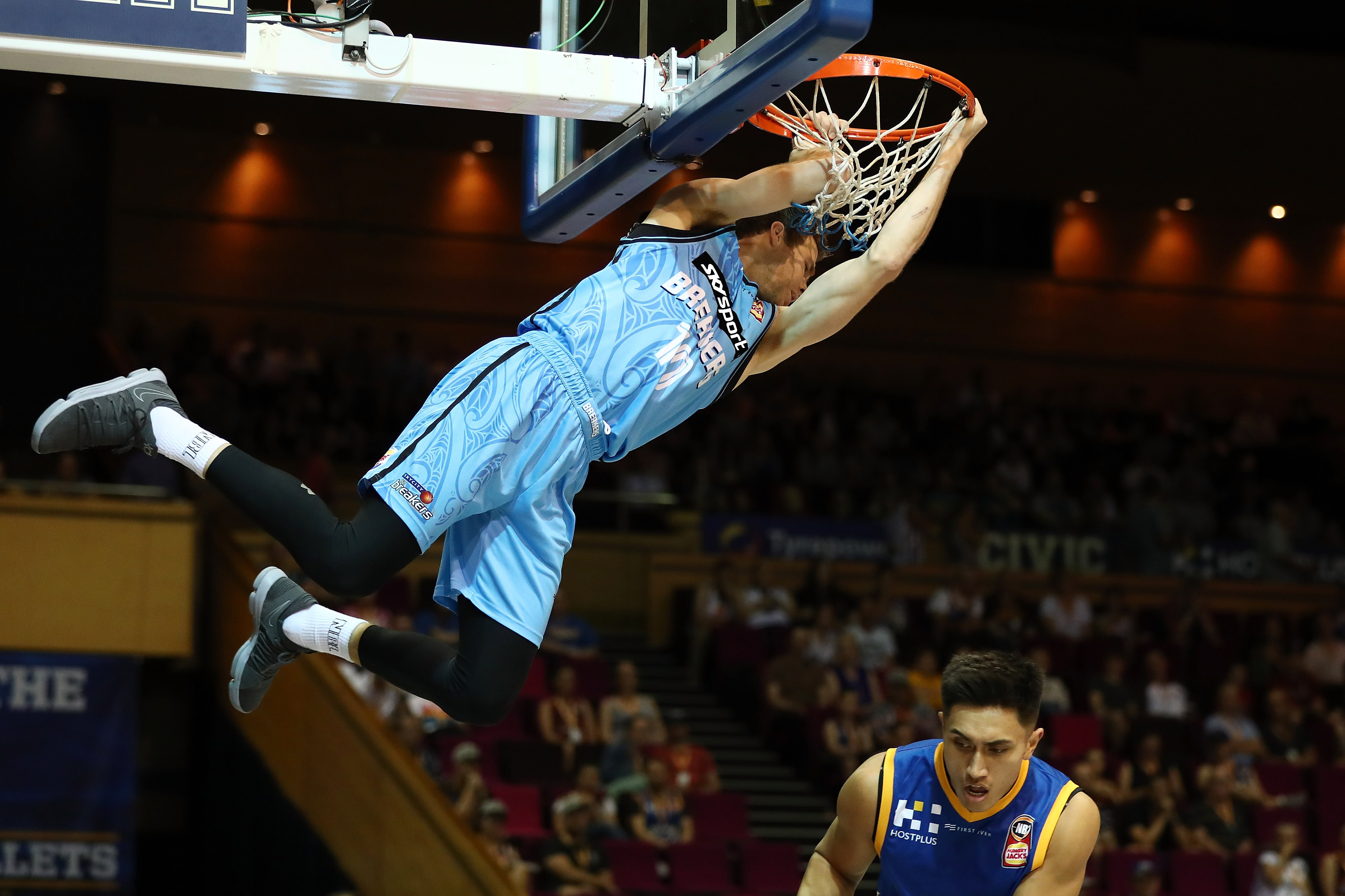 Tom Abercrombie - Dunk